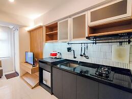 Spacious Classic Studio At Jarrdin Cihampelas Apartment
