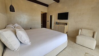 Mística Boutique Hotel