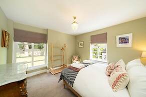 Binrock Lodge in Dundee City Council