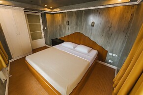 Connector Hostel