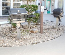 Savannah Shores