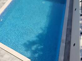 Apartment Ivan With Pool