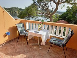 Apartments Vinko Mljet
