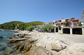 Apartments Prižba Bay