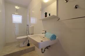 Apartments Prižba Bay