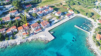 Apartments Prižba Bay