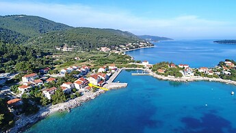 Apartments Prižba Bay