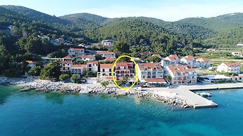 Apartments Prižba Bay