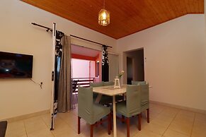 Apartments Prižba Bay