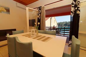 Apartments Prižba Bay