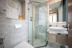 Landmark 81 - Sun Megalight Apartment