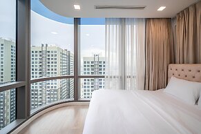 Landmark 81 - Sun Megalight Apartment