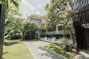 You Suite Seminyak