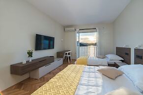 Apartments Ema