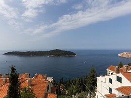 Apartment Precious View