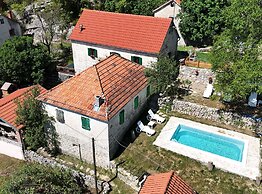 Apartment Rural Podastrana