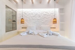 Nikos Apartments & Studios