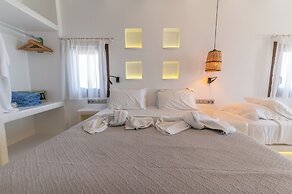 Nikos Apartments & Studios
