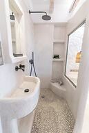 Nikos Apartments & Studios