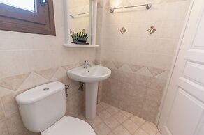 Nikos Apartments & Studios