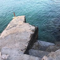 Seafront House Antonia