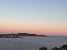 Seafront House Antonia