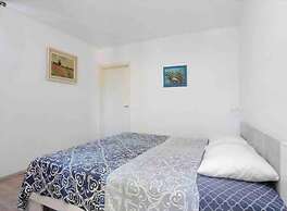 Seafront House Antonia