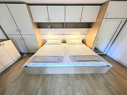 Green Terrace Apartment I