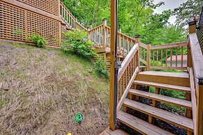 Murray Cabin w/ Hot Tub: Walk to Kentucky Lake!