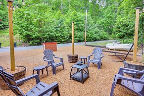 Murray Cabin w/ Hot Tub: Walk to Kentucky Lake!