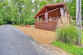 Murray Cabin w/ Hot Tub: Walk to Kentucky Lake!