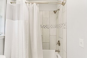 Brunswick Retreat w/ Patio & Grill, Near Beaches!