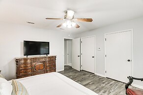 Brunswick Retreat w/ Patio & Grill, Near Beaches!