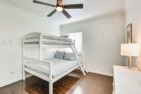 Bar & Fire Pit: Pet-friendly Phoenix 'La Casita'