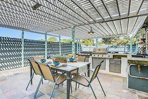 Bar & Fire Pit: Pet-friendly Phoenix 'La Casita'