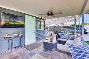 Bar & Fire Pit: Pet-friendly Phoenix 'La Casita'