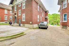 Pet-friendly Cincinnati Apt: 5 Mi to Downtown!