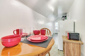 Pet-friendly Cincinnati Apt: 5 Mi to Downtown!