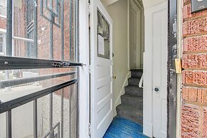 Pet-friendly Cincinnati Apt: 5 Mi to Downtown!