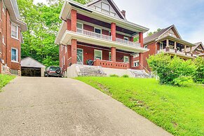 Pet-friendly Cincinnati Apt: 5 Mi to Downtown!