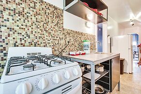 Pet-friendly Cincinnati Apt: 5 Mi to Downtown!