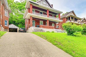 Pet-friendly Cincinnati Apt: 5 Mi to Downtown!
