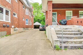 Pet-friendly Cincinnati Apt: 5 Mi to Downtown!