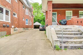 Pet-friendly Cincinnati Apt: 5 Mi to Downtown!
