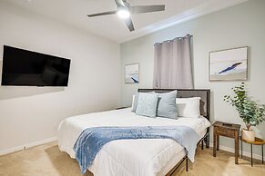 6 Mi to Beach: Cape Coral Home w/ Screened Lanai