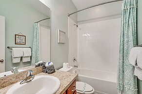 6 Mi to Beach: Cape Coral Home w/ Screened Lanai