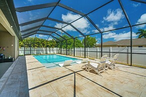 6 Mi to Beach: Cape Coral Home w/ Screened Lanai