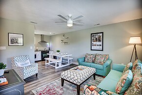 Kitty Hawk Apartment w/ Hot Tub - 1 Mi to Beach!