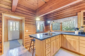 Union Vacation Rental w/ Golf Course Views!