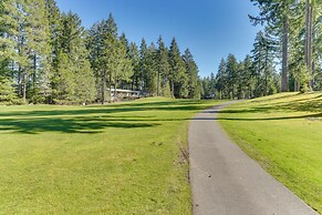 Union Vacation Rental w/ Golf Course Views!